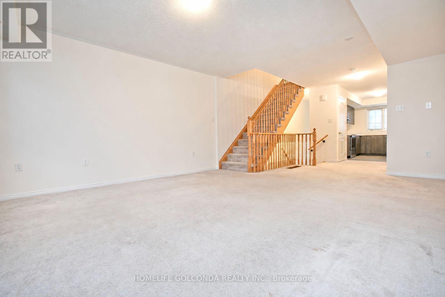 2706 Deputy Minister Path, Oshawa, Ontario  L1L 0M7 - Photo 4 - E13748144