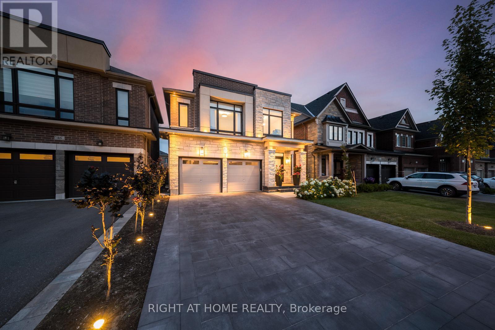 42 Alistair Crescent, Vaughan, Ontario  L4H 4T7 - Photo 2 - N13737526