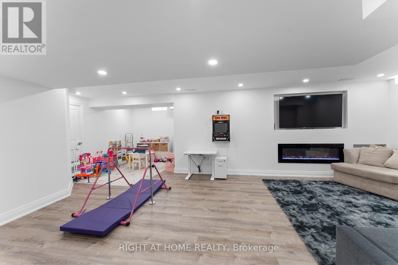 42 Alistair Crescent, Vaughan, Ontario  L4H 4T7 - Photo 42 - N13737526
