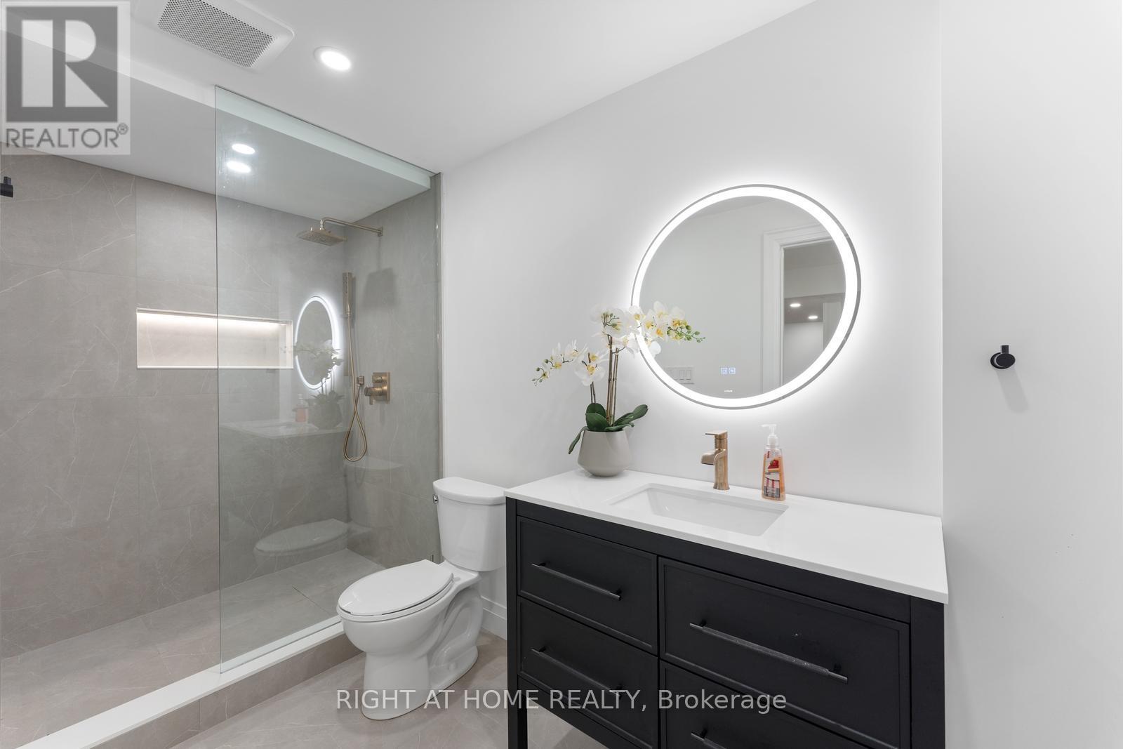 42 Alistair Crescent, Vaughan, Ontario  L4H 4T7 - Photo 44 - N13737526