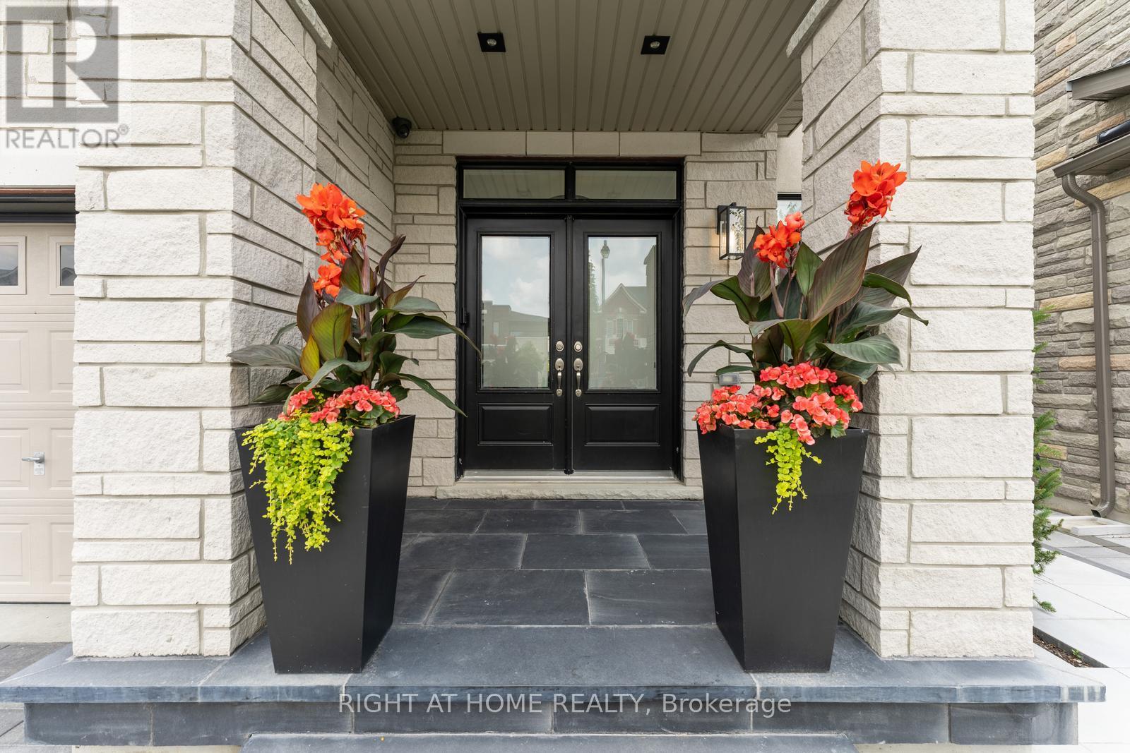 42 Alistair Crescent, Vaughan, Ontario  L4H 4T7 - Photo 8 - N13737526