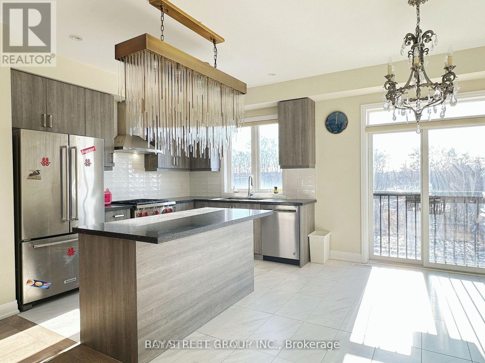 13 Thomas Foster Street, Markham, Ontario  L6C 0Z4 - Photo 2 - N13748146