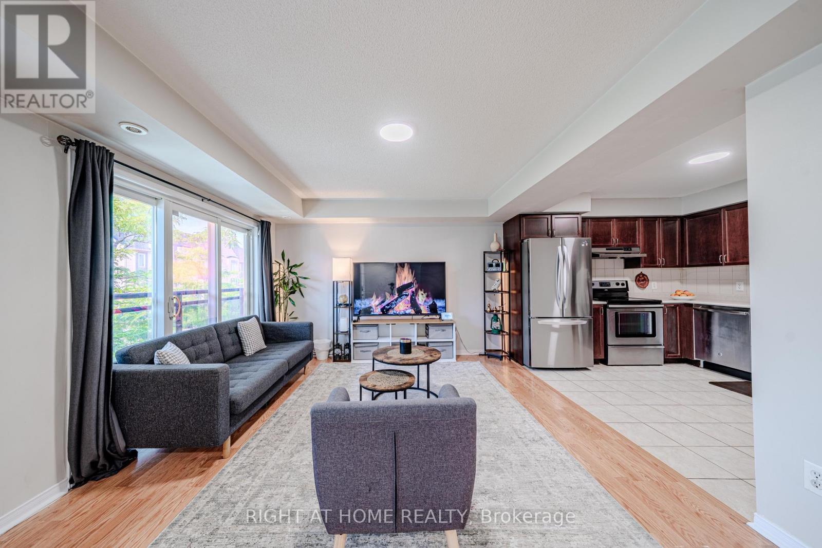 100 - 5035 Oscar Peterson Boulevard N, Mississauga, Ontario  L5M 0P4 - Photo 3 - W13748174