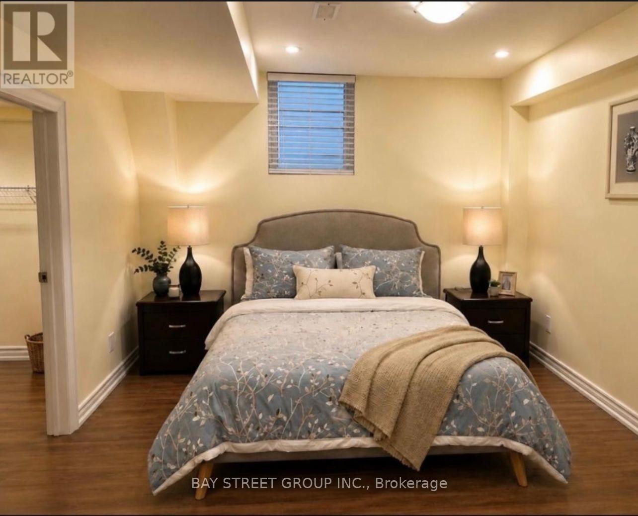 37 Heintzman Crescent, Vaughan, Ontario  L6A 4T8 - Photo 12 - N13726504