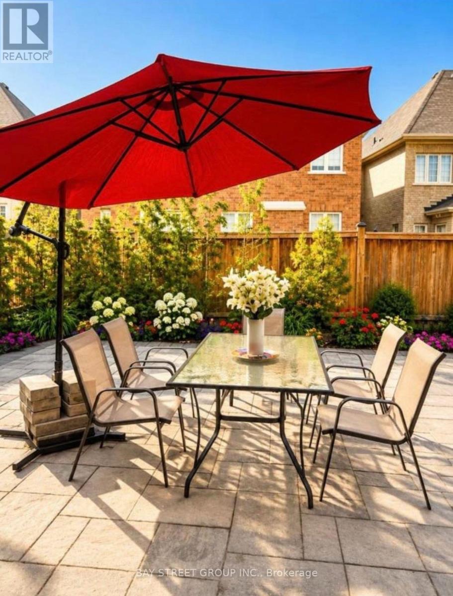 37 Heintzman Crescent, Vaughan, Ontario  L6A 4T8 - Photo 19 - N13726504