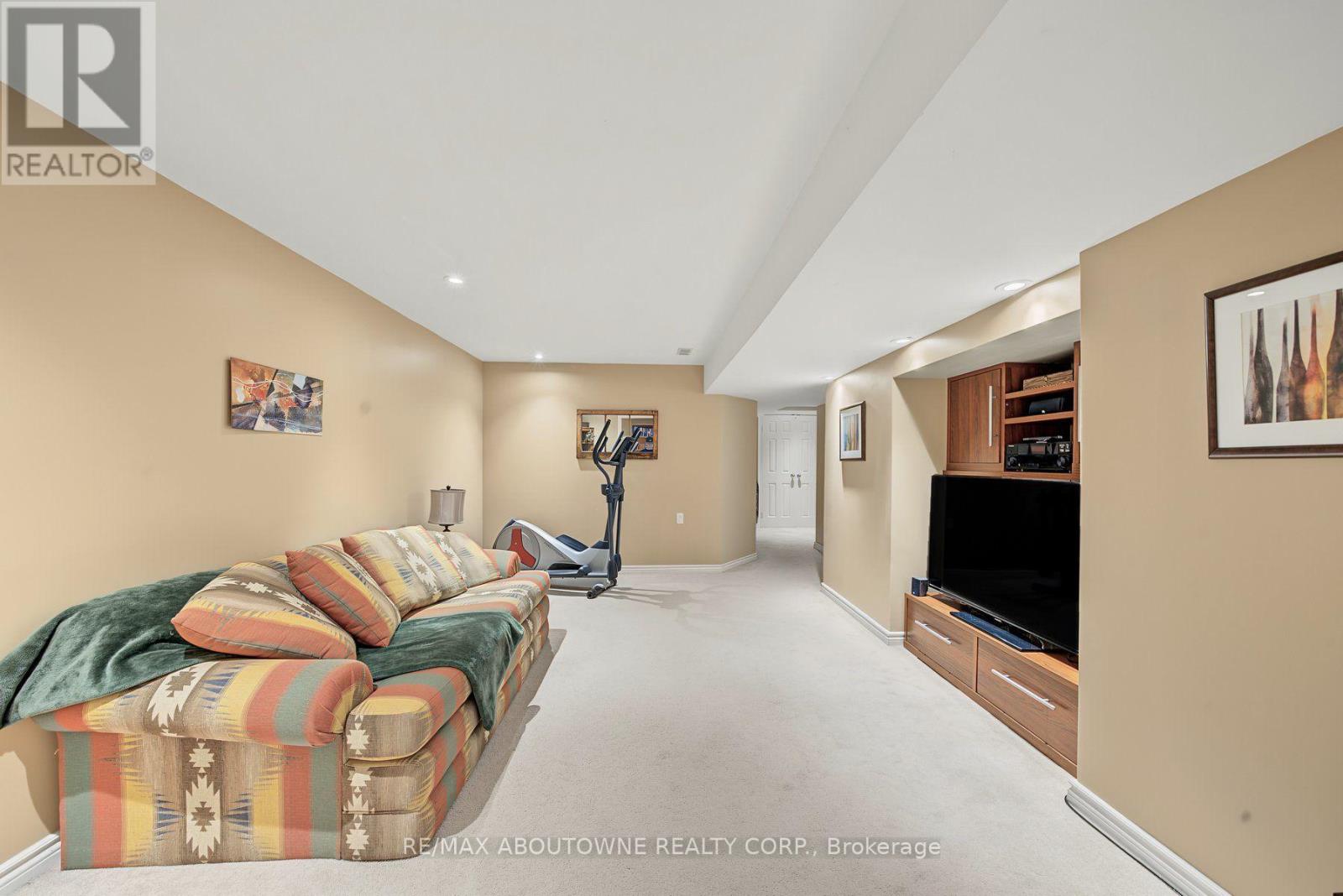 5110 Falconcrest Drive, Burlington, Ontario  L7L 6K5 - Photo 29 - W13747392