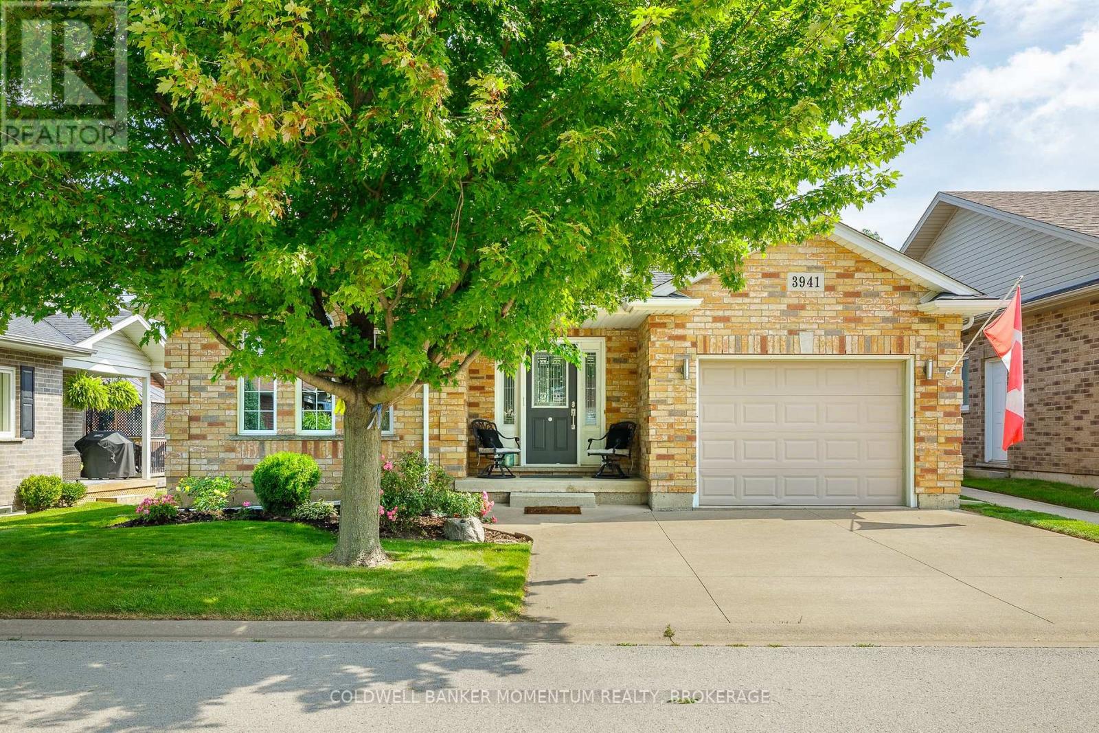 3941 Bellwood Lane, Lincoln, Ontario  L0R 2C0 - Photo 2 - X13748210