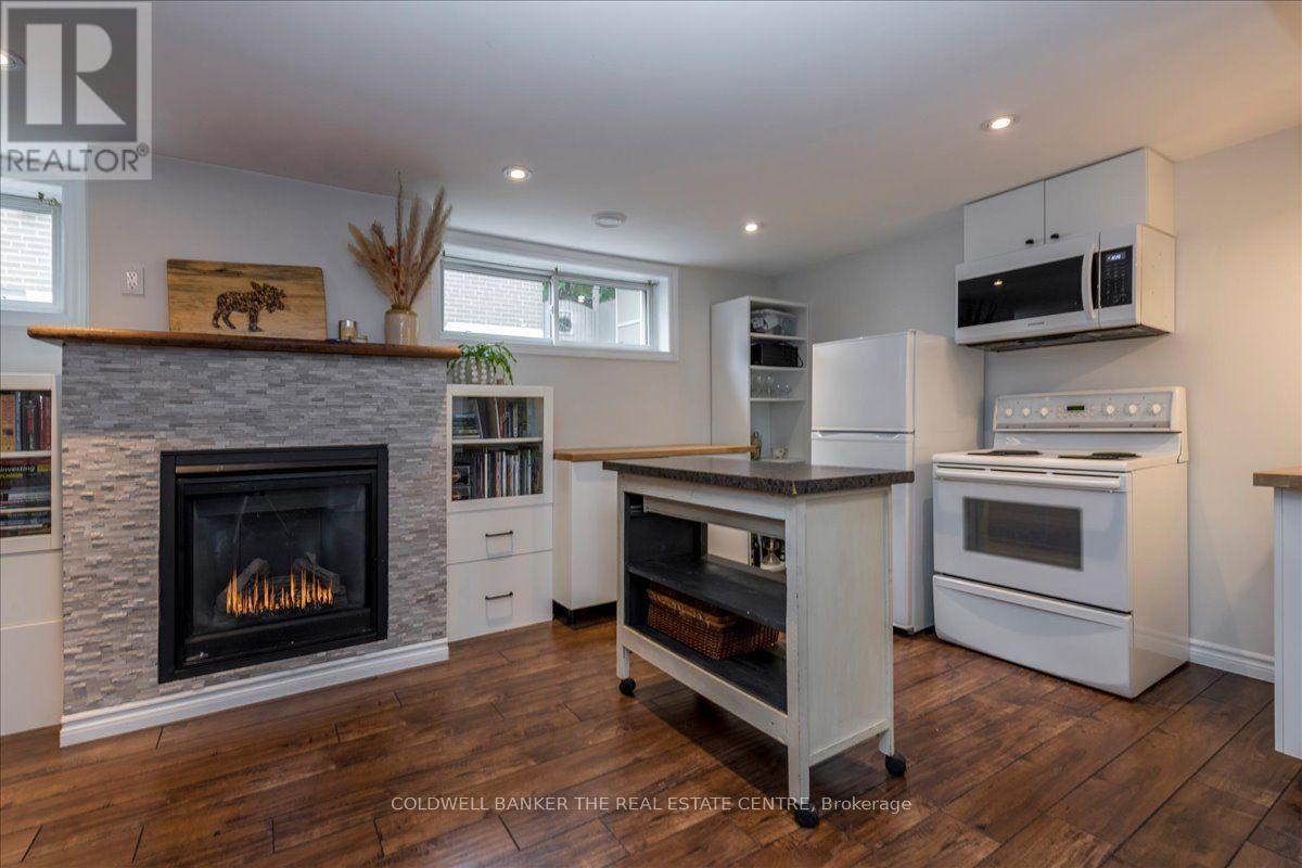 18 Agnes Street, Barrie, Ontario  L4M 2S2 - Photo 18 - S13748086