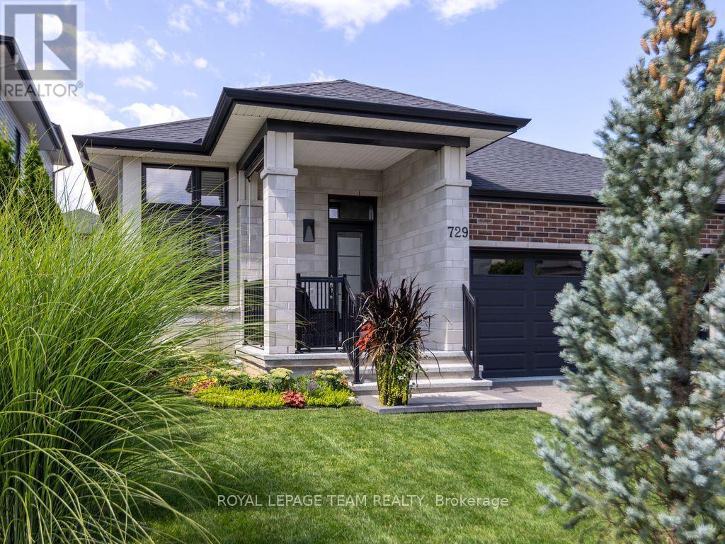 729 Carnelian Crescent, Ottawa, Ontario  K1X 0A9 - Photo 2 - X13748236