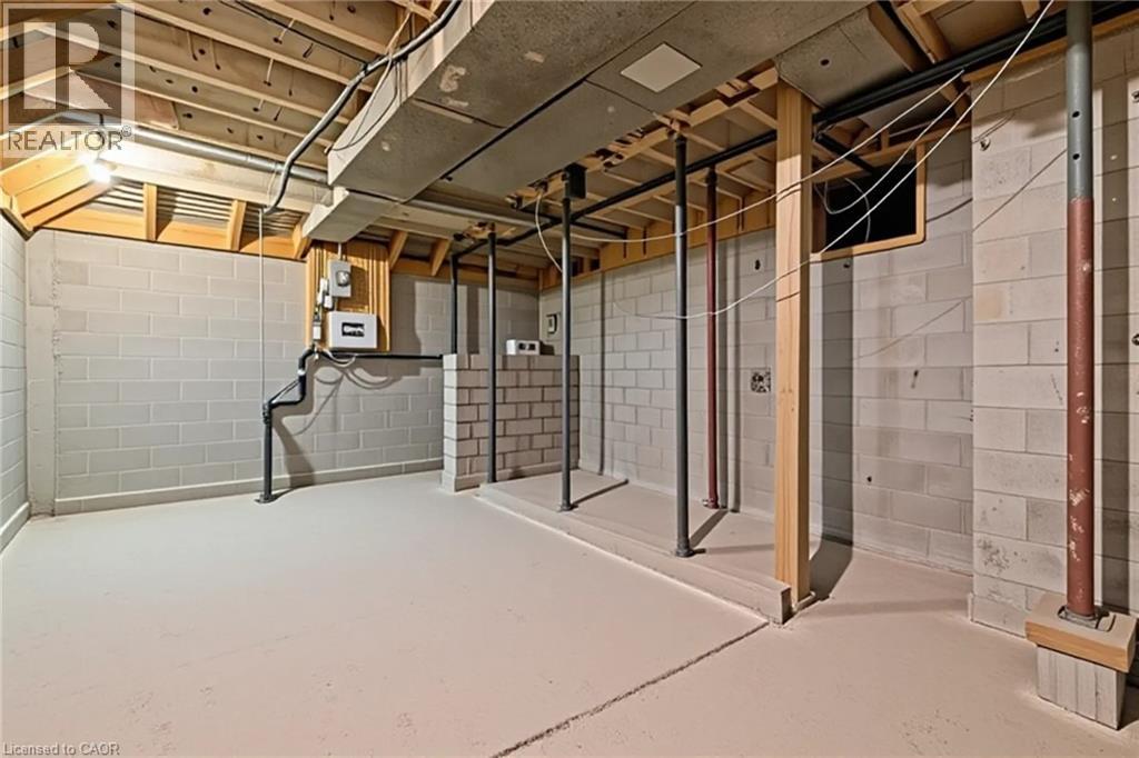 54 E Chestnut Street E, St. Catharines, Ontario  L2T 1H1 - Photo 41 - 40860850
