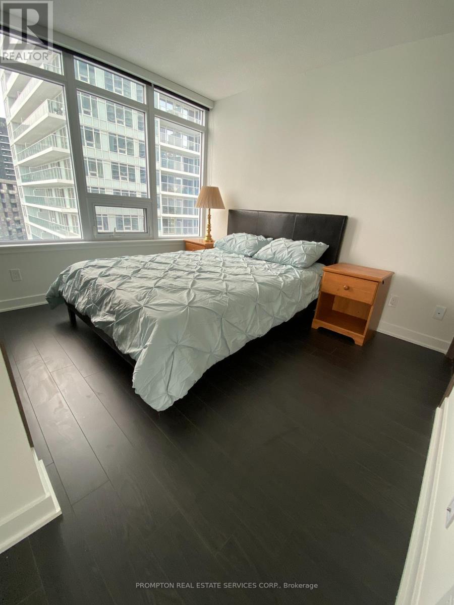 1702 - 17 Bathurst Street, Toronto, Ontario  M5V 0N1 - Photo 6 - C13748218