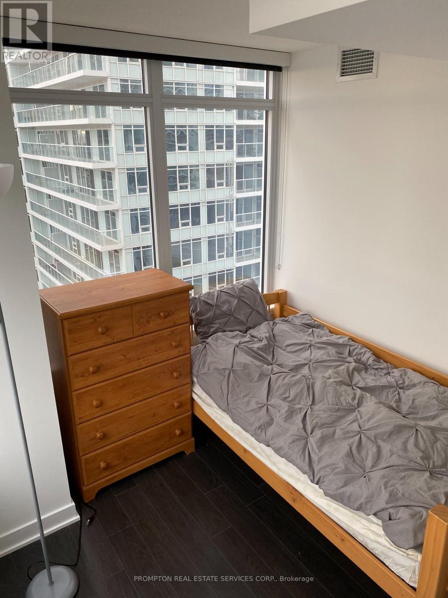 1702 - 17 Bathurst Street, Toronto, Ontario  M5V 0N1 - Photo 7 - C13748218