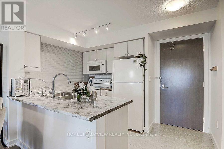 1111 - 1346 Danforth Road, Toronto, Ontario  M1J 0A9 - Photo 2 - E13748226