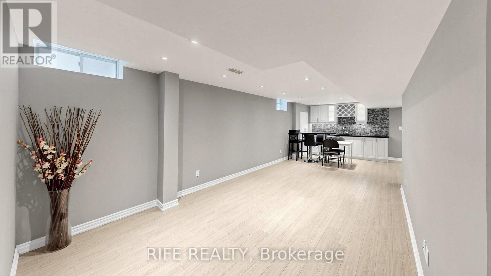 100 Castlemore Avenue, Markham, Ontario  L6C 2N5 - Photo 34 - N13748216