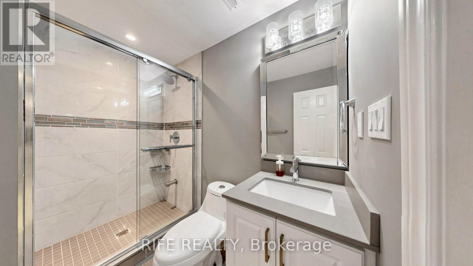 100 Castlemore Avenue, Markham, Ontario  L6C 2N5 - Photo 38 - N13748216