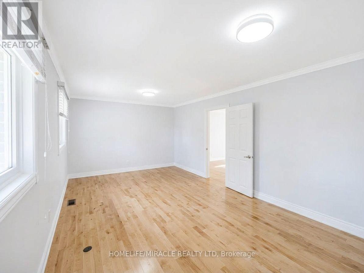 14178 Yonge Street, Aurora, Ontario  L4G 0P5 - Photo 18 - N13747554