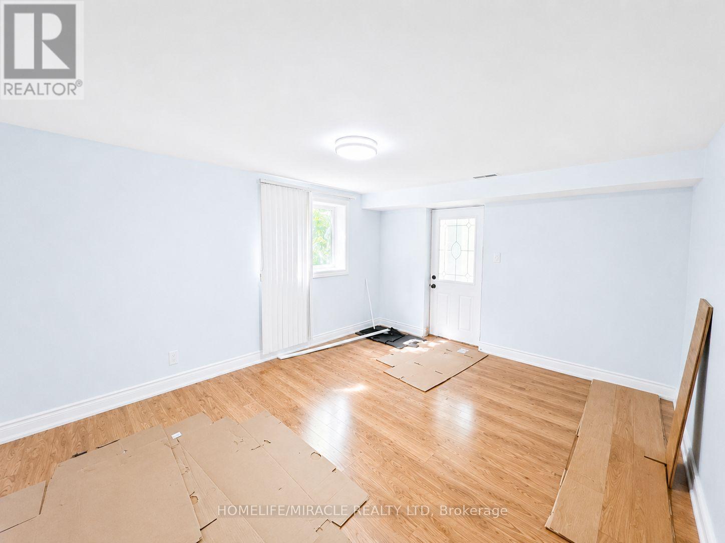 14178 Yonge Street, Aurora, Ontario  L4G 0P5 - Photo 23 - N13747554