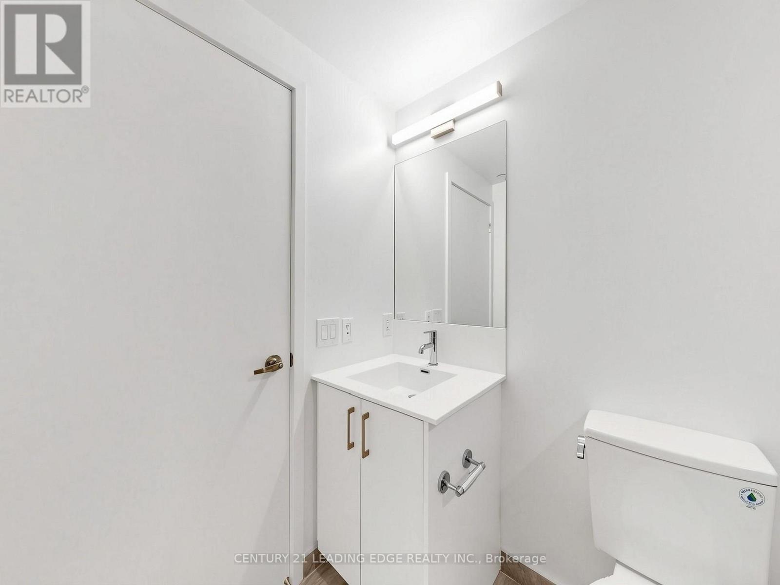 2015 - 4010 Eglinton Avenue W, Toronto, Ontario  M9A 0G5 - Photo 23 - W13740476