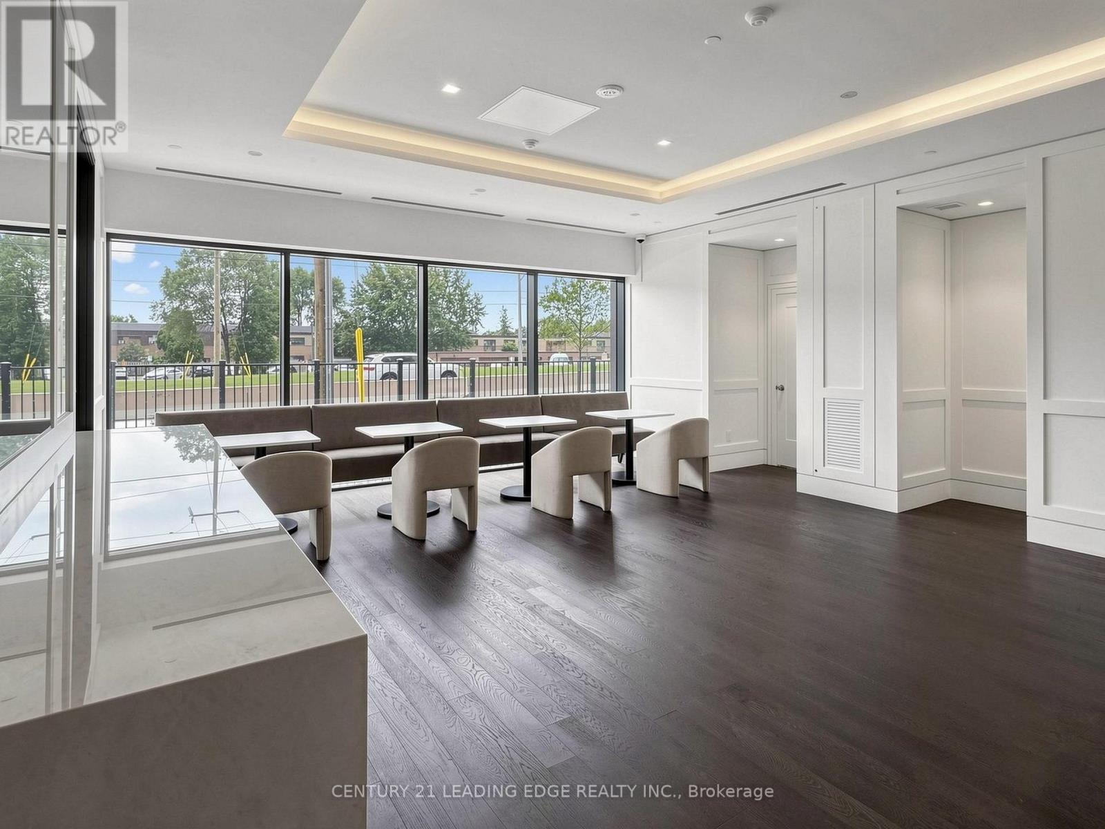 2015 - 4010 Eglinton Avenue W, Toronto, Ontario  M9A 0G5 - Photo 35 - W13740476