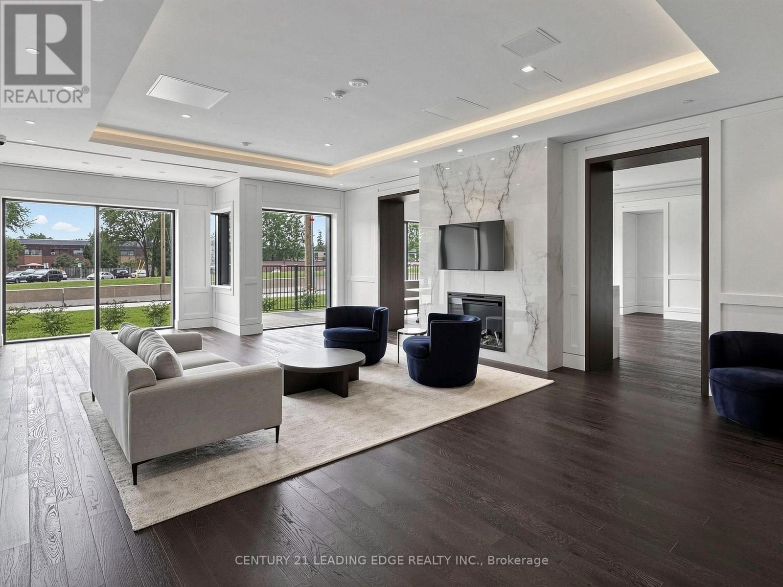 2015 - 4010 Eglinton Avenue W, Toronto, Ontario  M9A 0G5 - Photo 3 - W13740476