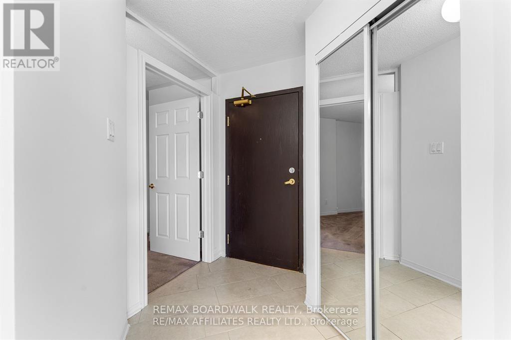 5s - 310 Central Park Drive, Ottawa, Ontario  K2C 4G4 - Photo 4 - X13748252