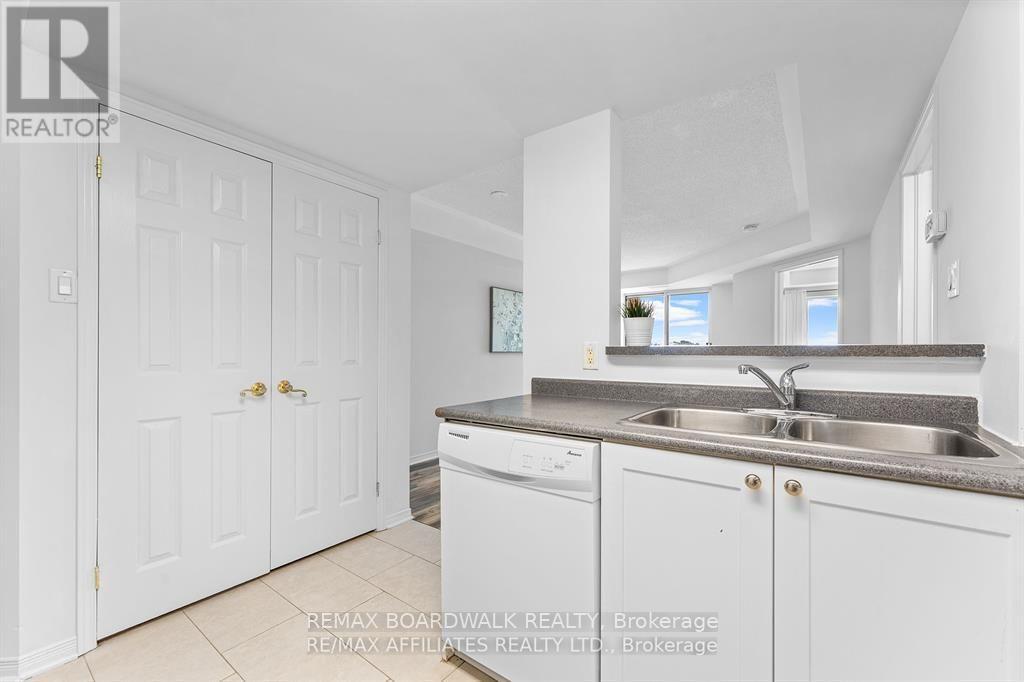 5s - 310 Central Park Drive, Ottawa, Ontario  K2C 4G4 - Photo 8 - X13748252