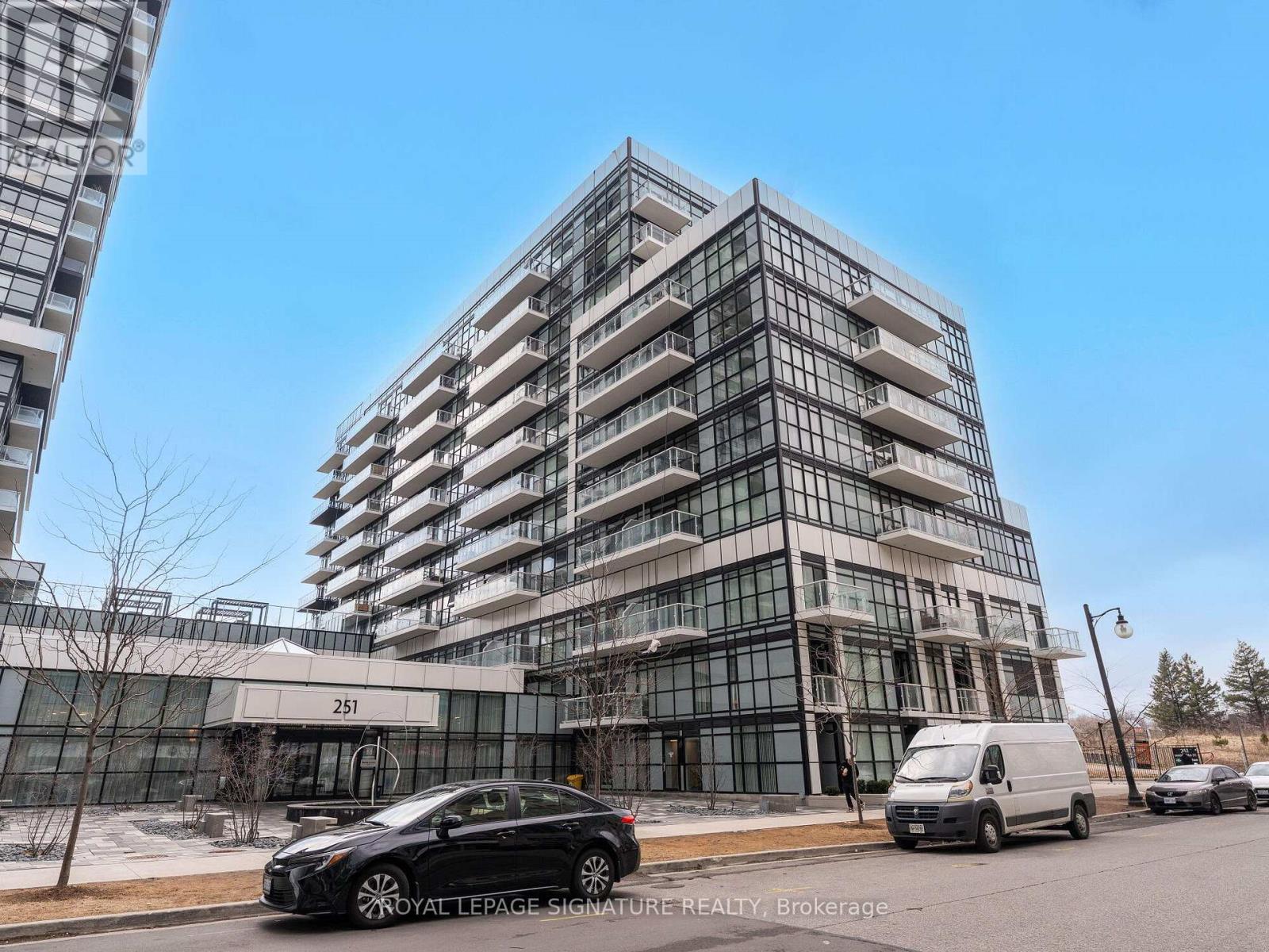 132 - 251 MANITOBA STREET S, Toronto, Ontario
