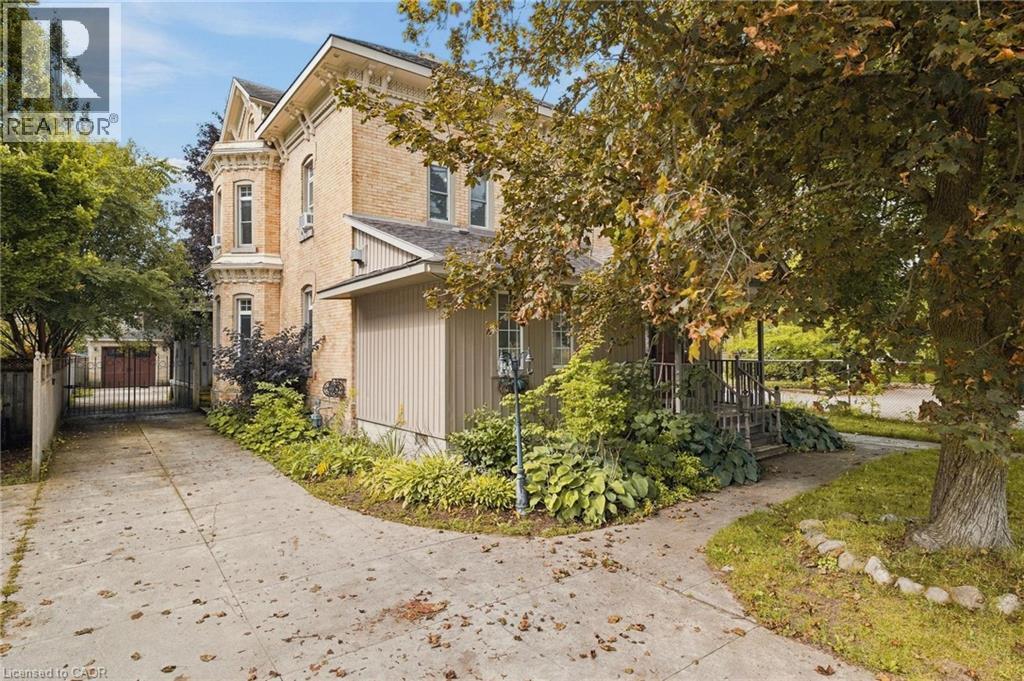 450 W MAIN Street W, Listowel, Ontario