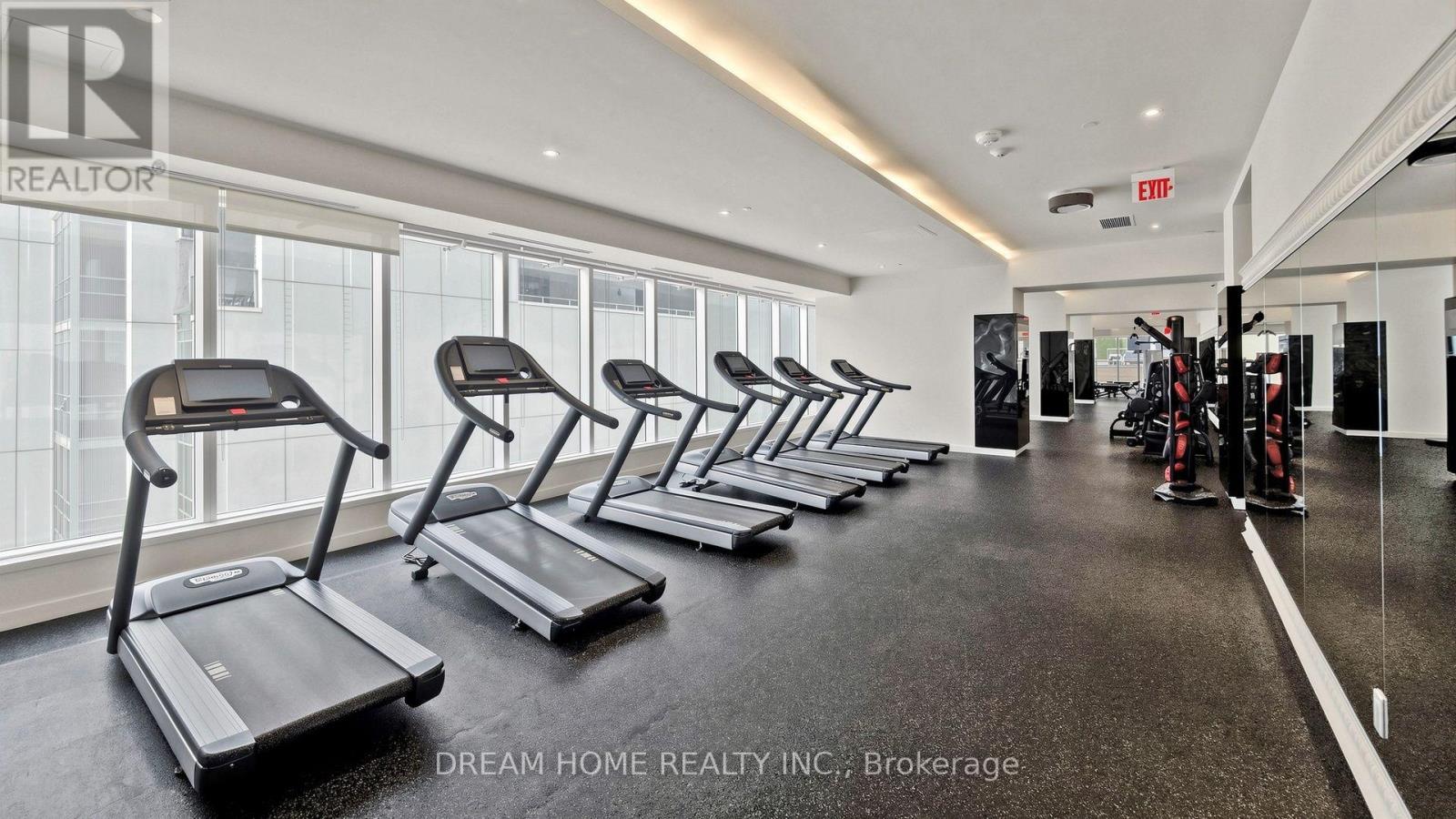 1701 - 197 Yonge St Street, Toronto, Ontario  M5B 0C1 - Photo 38 - C13748324