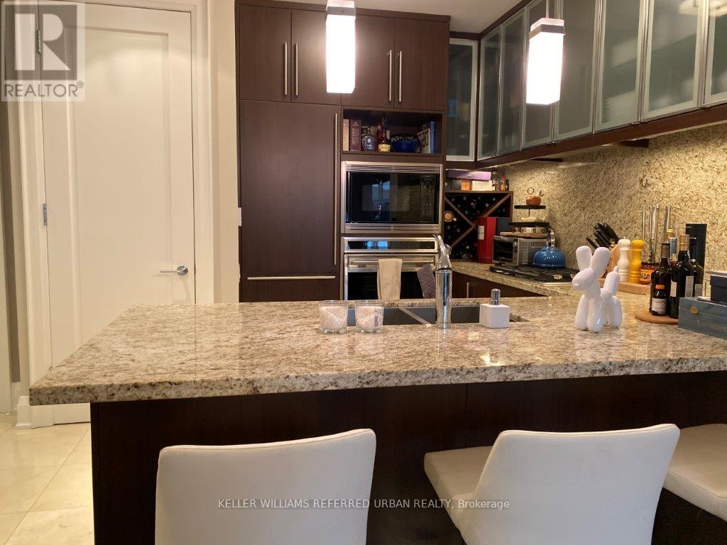 801 - 80 Yorkville Avenue, Toronto, Ontario  M5R 2C2 - Photo 12 - C13748326