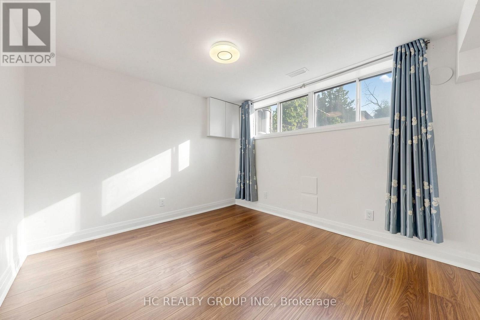 362 Highfield Road, Toronto, Ontario  M4L 2V6 - Photo 34 - E13748360