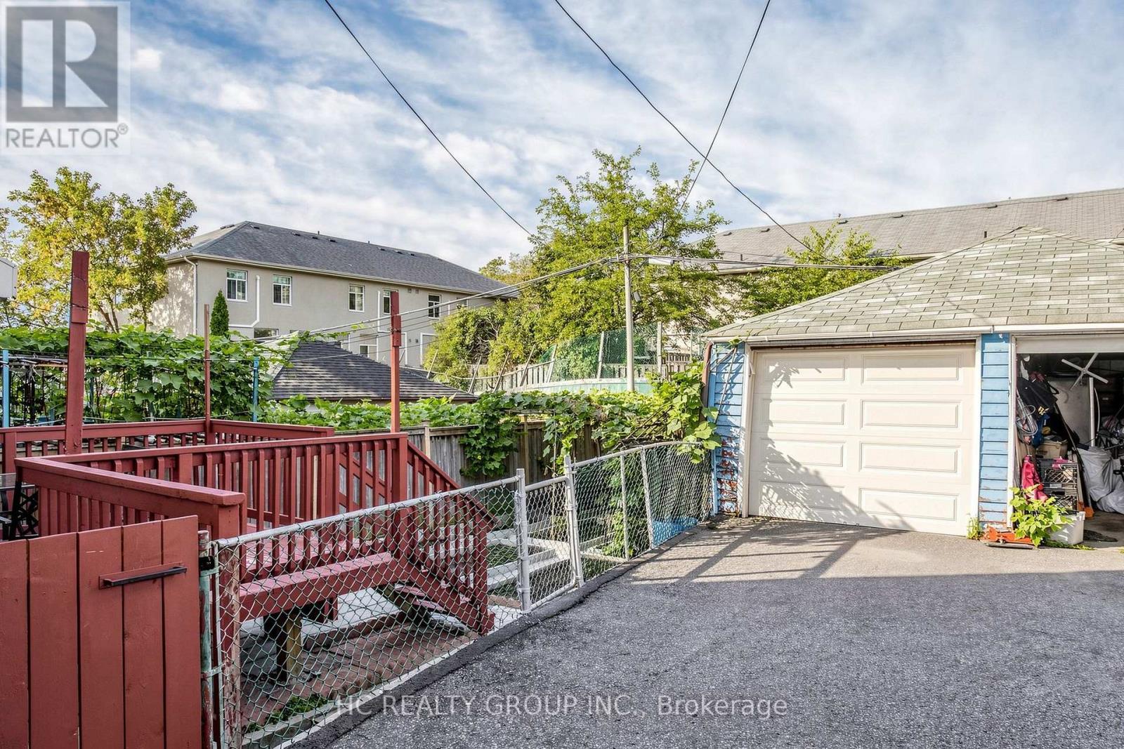 362 Highfield Road, Toronto, Ontario  M4L 2V6 - Photo 41 - E13748360