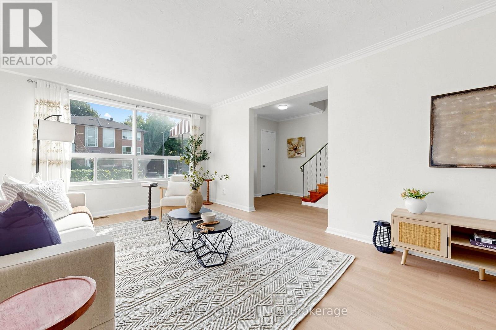 362 Highfield Road, Toronto, Ontario  M4L 2V6 - Photo 7 - E13748360