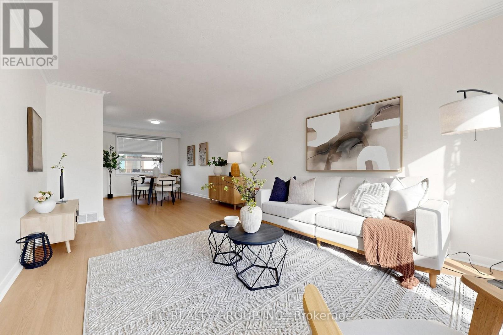 362 Highfield Road, Toronto, Ontario  M4L 2V6 - Photo 8 - E13748360