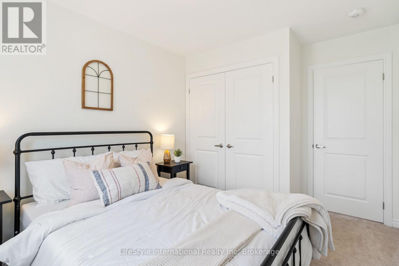 68 Barkerville Drive, Whitby, Ontario  L1P 0L8 - Photo 40 - E13748340