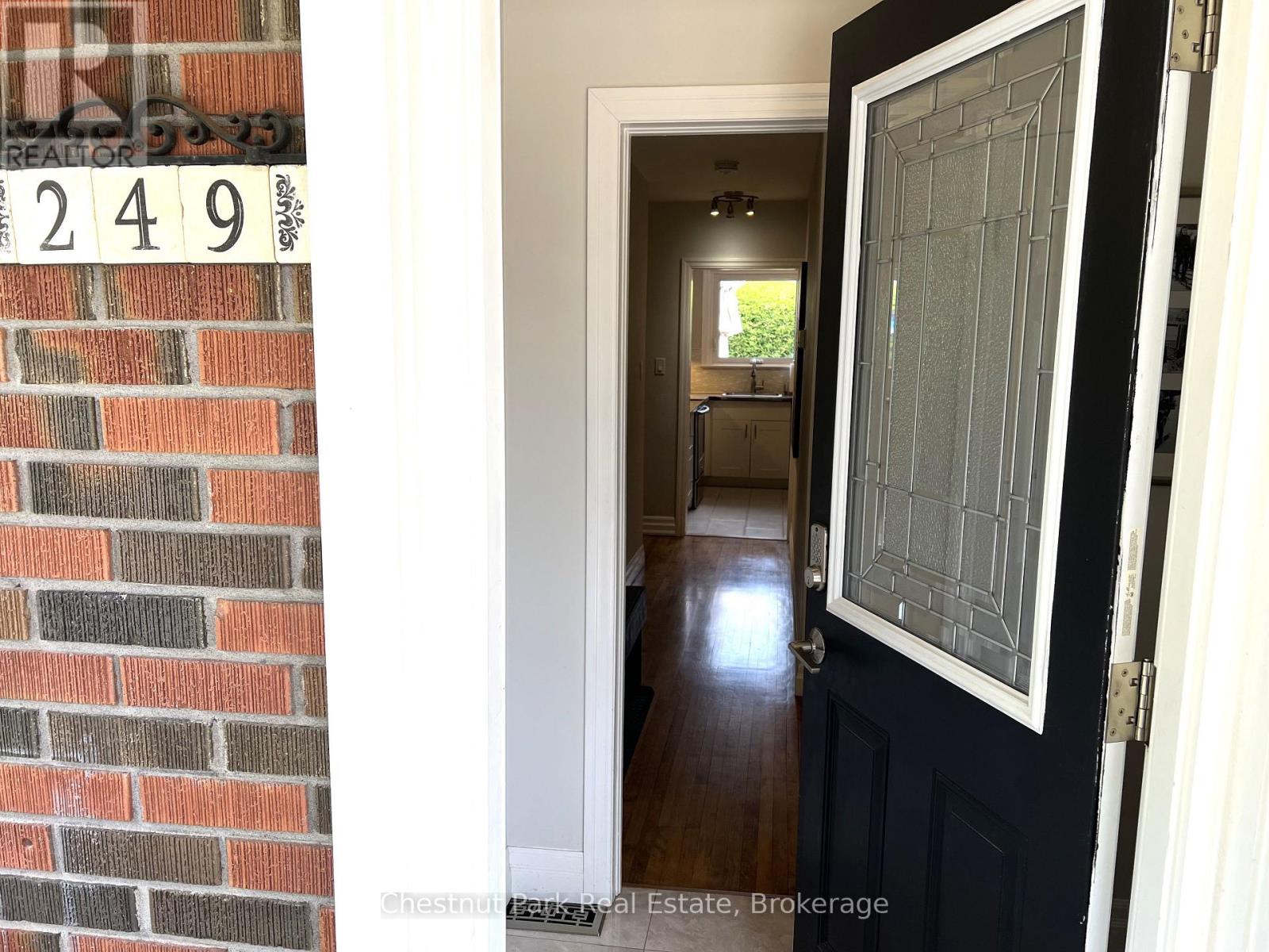 249 Pine Street, Collingwood, Ontario  L9Y 2P3 - Photo 4 - S13748300