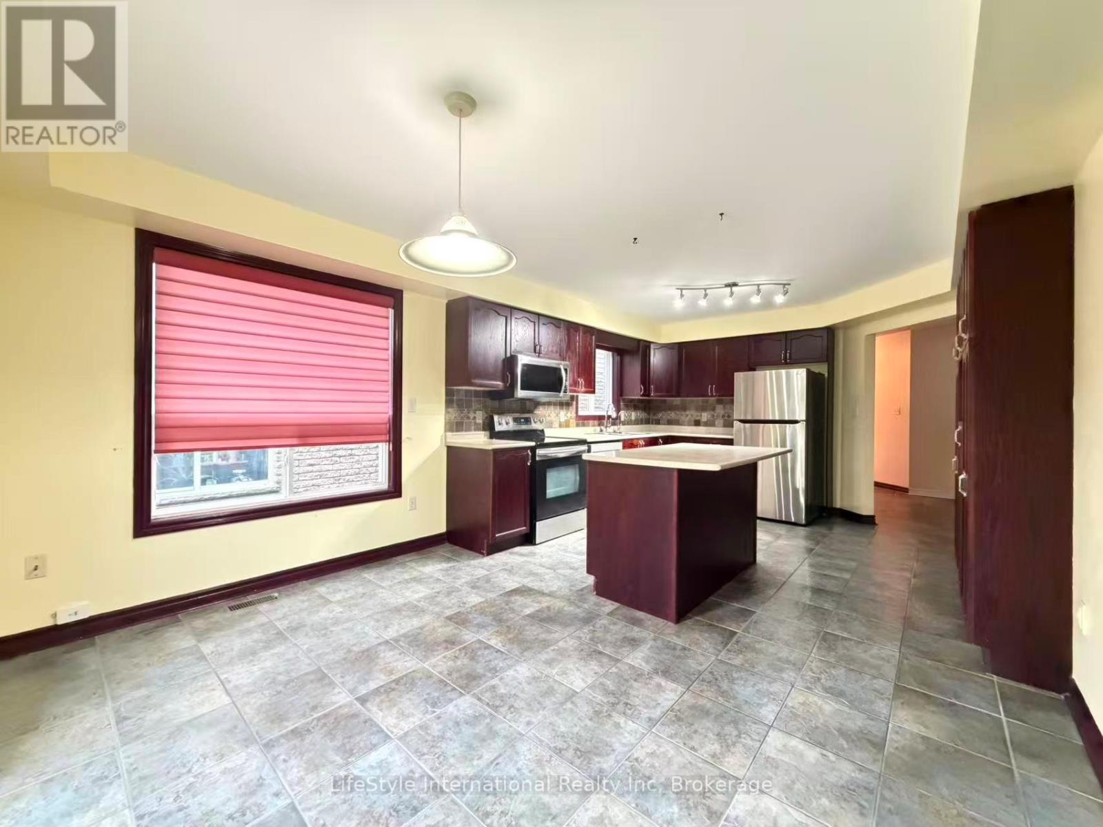 Main Unit - 16 Lynch Circle, Guelph, Ontario  N1L 1R5 - Photo 13 - X13737694