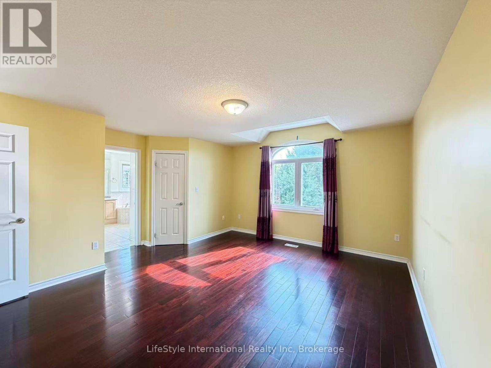 Main Unit - 16 Lynch Circle, Guelph, Ontario  N1L 1R5 - Photo 24 - X13737694