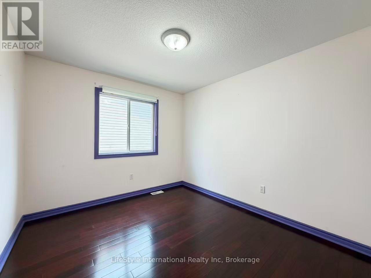 Main Unit - 16 Lynch Circle, Guelph, Ontario  N1L 1R5 - Photo 33 - X13737694