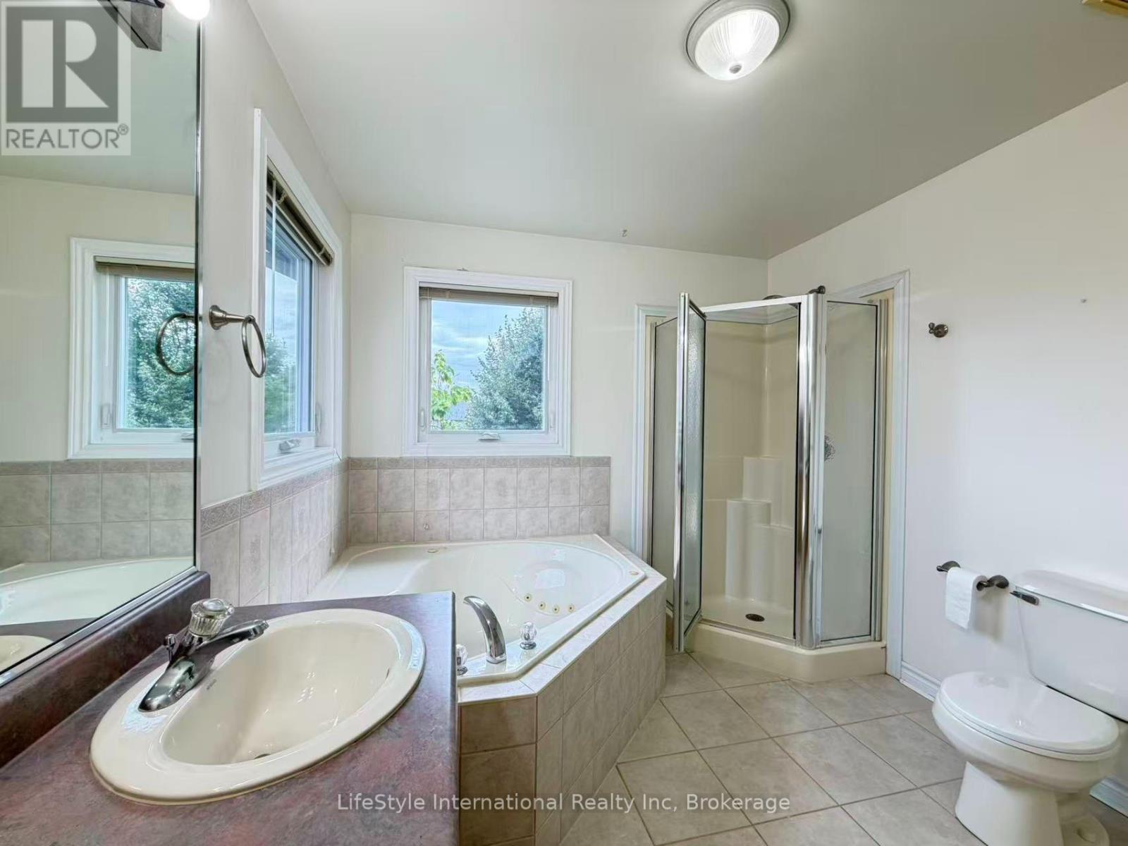 Main Unit - 16 Lynch Circle, Guelph, Ontario  N1L 1R5 - Photo 29 - X13737694