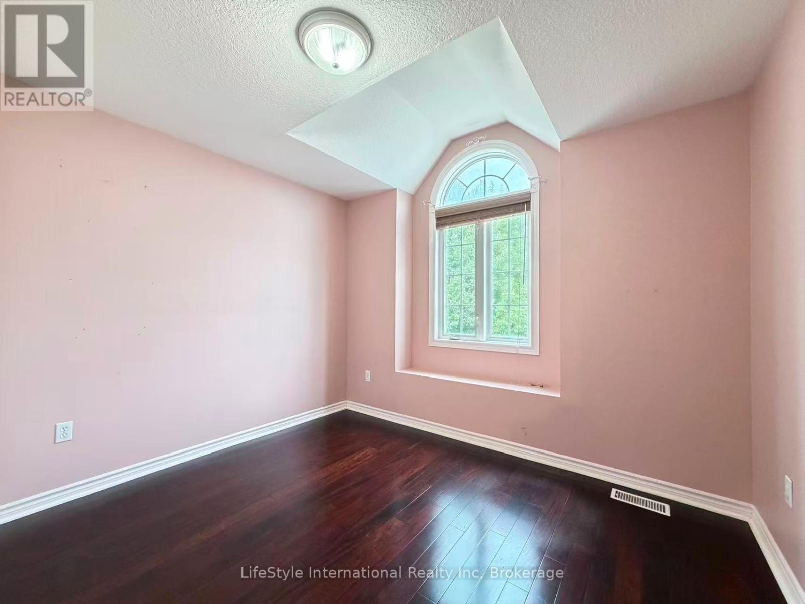 Main Unit - 16 Lynch Circle, Guelph, Ontario  N1L 1R5 - Photo 35 - X13737694