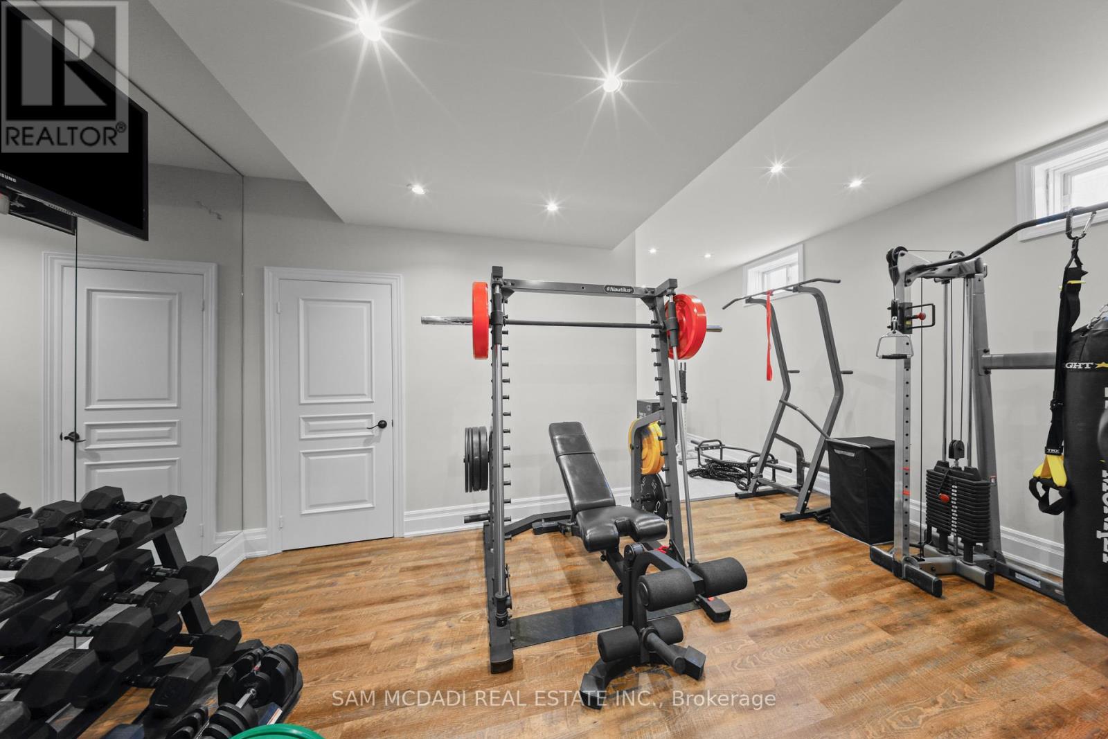 950 Fredonia Drive, Mississauga, Ontario  L5C 2W4 - Photo 44 - W13746026