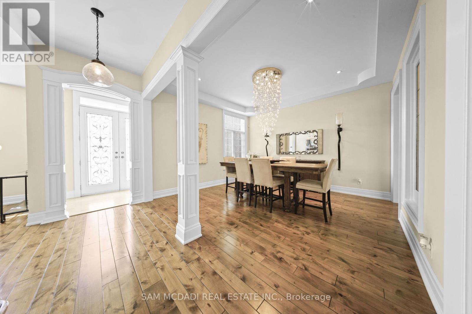 950 Fredonia Drive, Mississauga, Ontario  L5C 2W4 - Photo 7 - W13746026