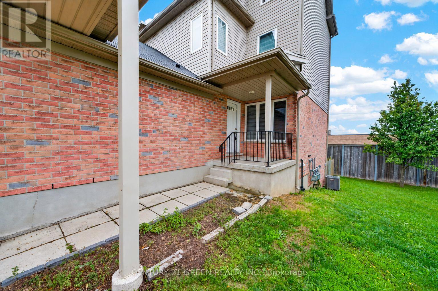 69 Brookfield Crescent, Kitchener, Ontario  N2E 0A6 - Photo 7 - X13747742