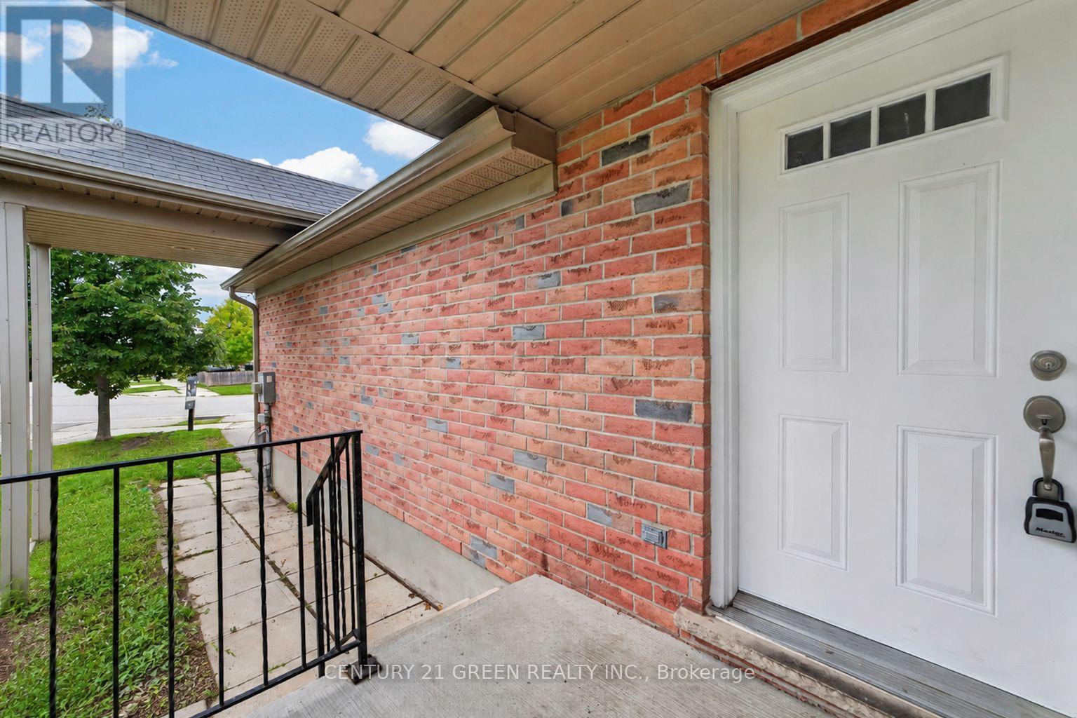 69 Brookfield Crescent, Kitchener, Ontario  N2E 0A6 - Photo 8 - X13747742
