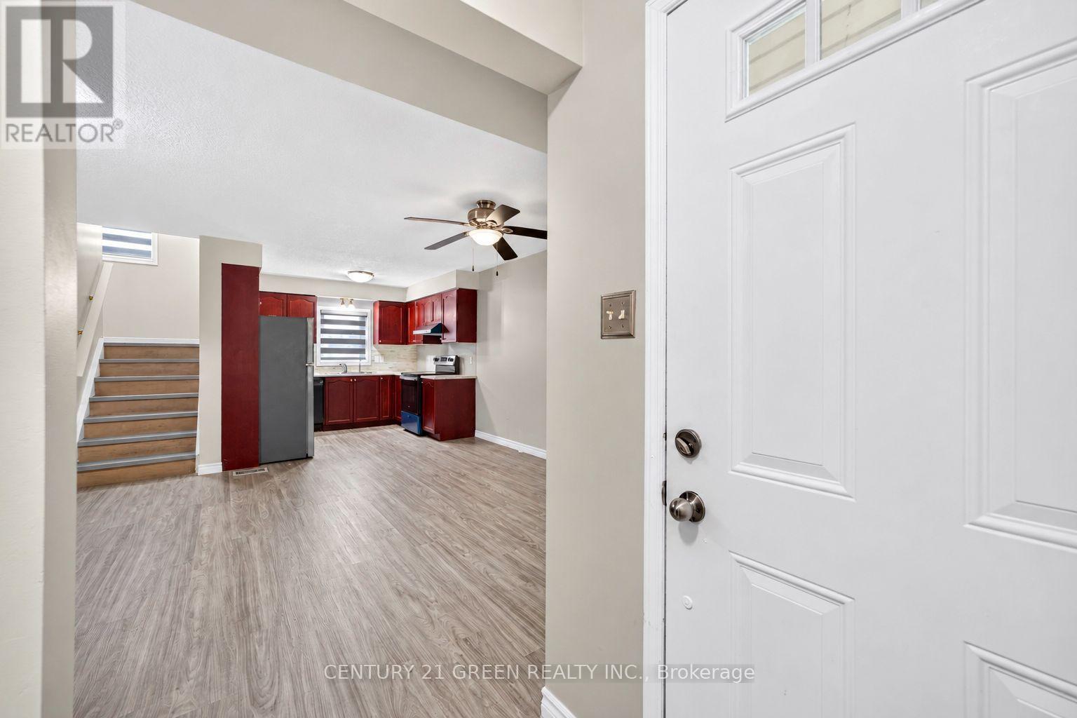 69 Brookfield Crescent, Kitchener, Ontario  N2E 0A6 - Photo 11 - X13747742