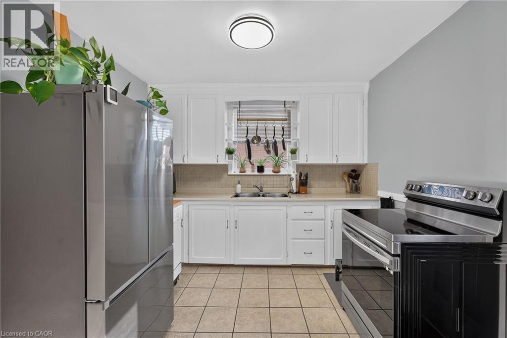 75 Barons Avenue S, Hamilton, Ontario  L8K 2Y4 - Photo 10 - 40857962