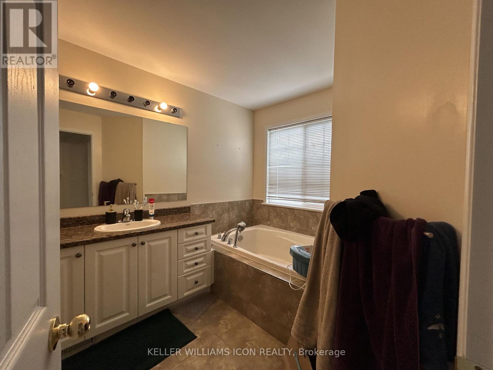 131 Goldwood Private, Ottawa, Ontario K2J 0P4 - Photo 7 - X13748404