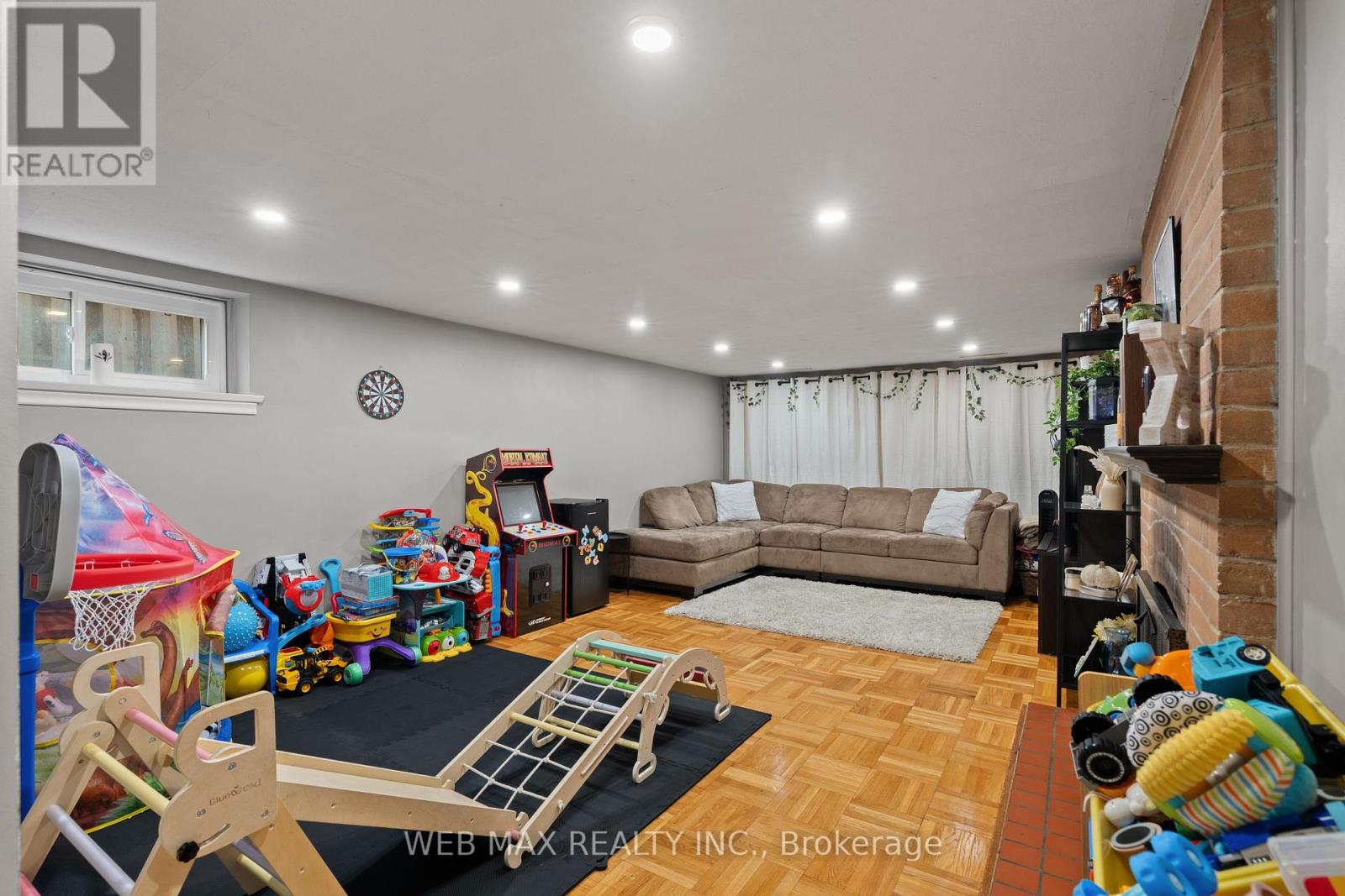 14 Howarth Avenue, Toronto, Ontario  M1R 1H4 - Photo 25 - E13748422