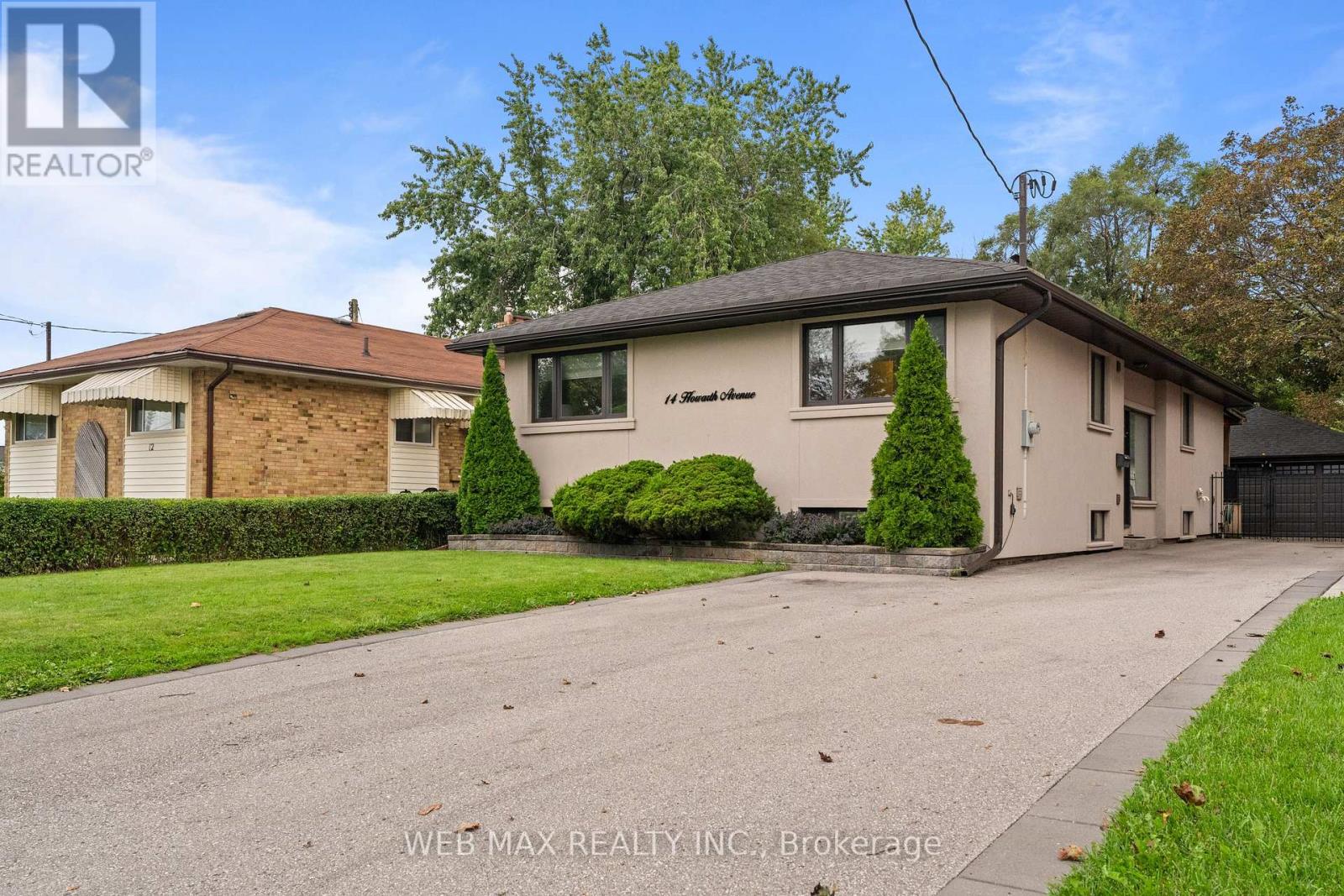 14 Howarth Avenue, Toronto, Ontario  M1R 1H4 - Photo 3 - E13748422
